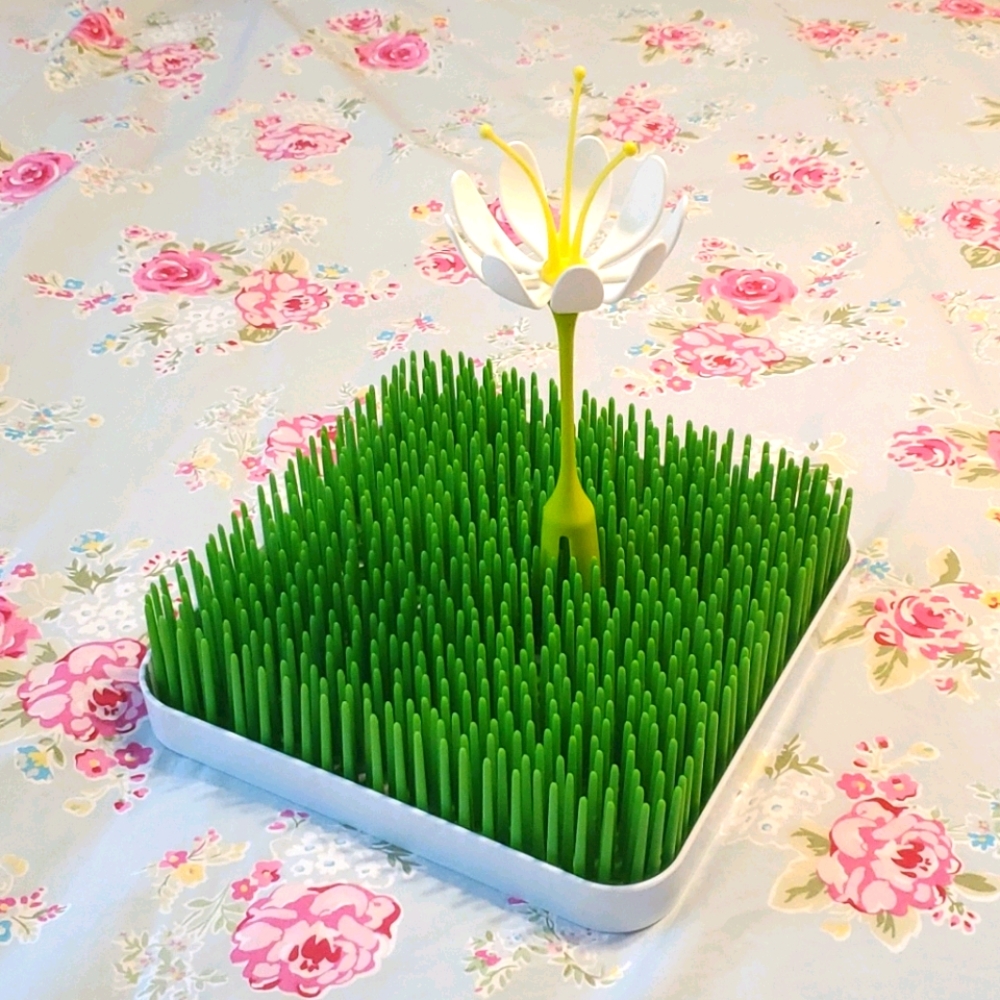 4 for $25! Boon Baby Bottle Drying Grass & Flower